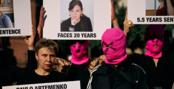 Resistance Imprisoned – Strasbourg – With family of Ukrainian POWs